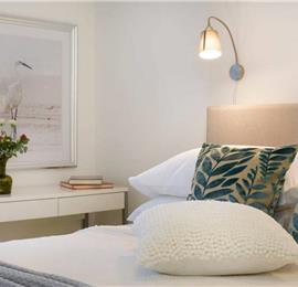 3 Bedroom Villa with Pool, Terrace and Sea Views near Vinisce, Sleeps 7